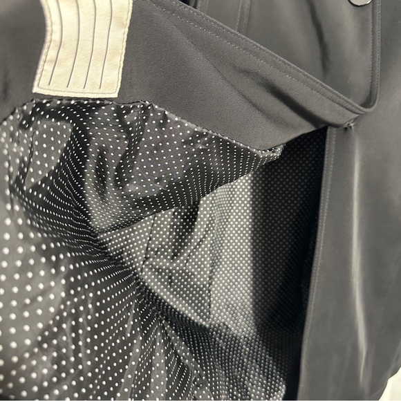 Rothschild size 16 trenchcoat (girls), black, button/belt closure, polka dots - Picture 6 of 9